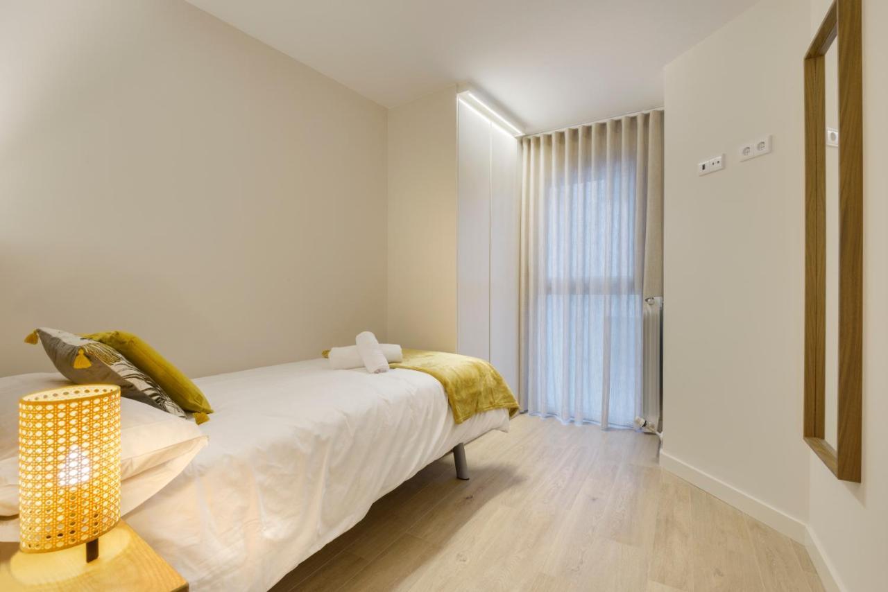 Apartamentos La Muralla De 하카 외부 사진